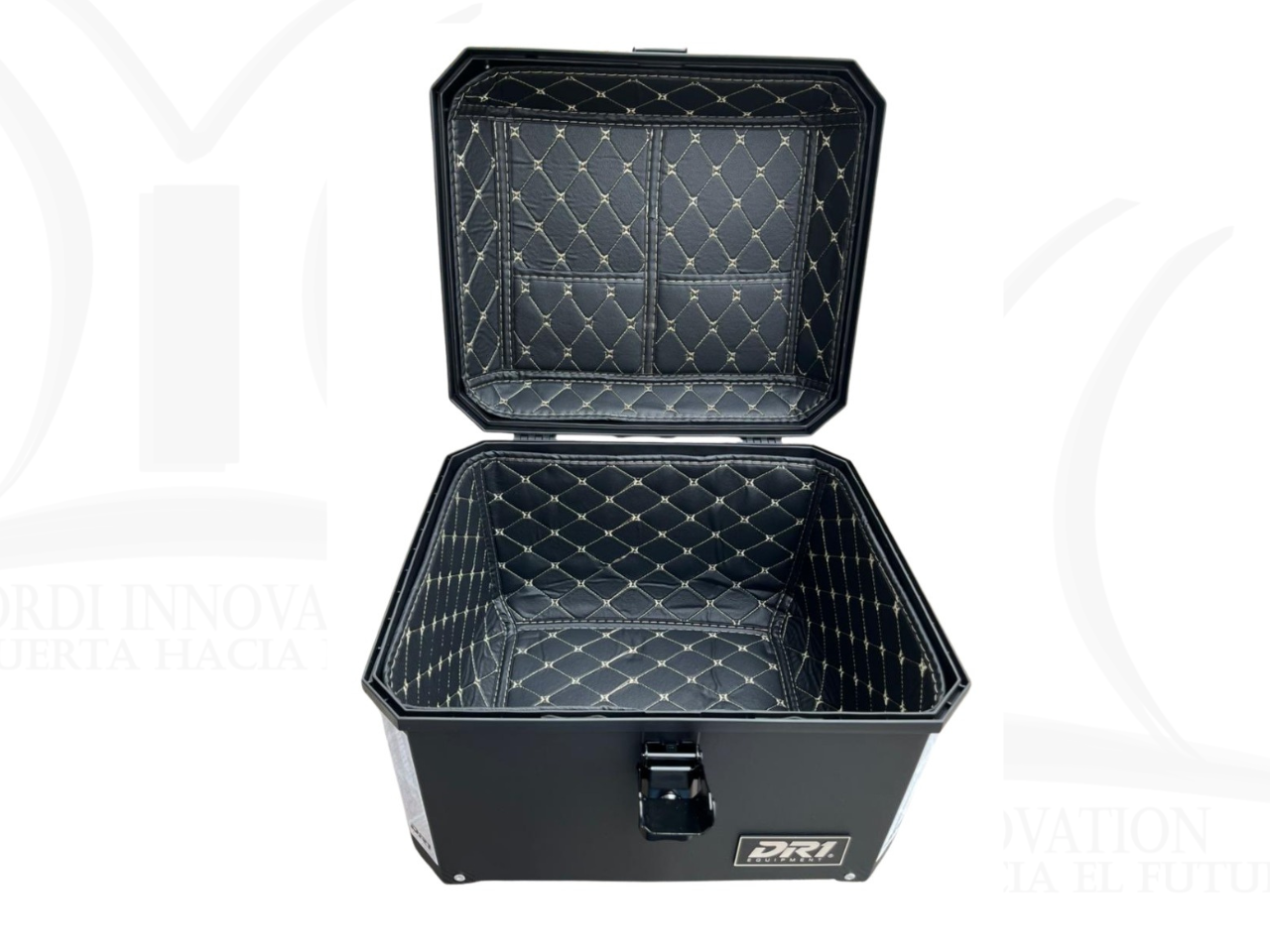 MALETERO CUADRADO DE POLIPROPILENO DR1 NEGRO EVO 57 LT